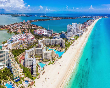 Cancun’s Beaches and Resorts